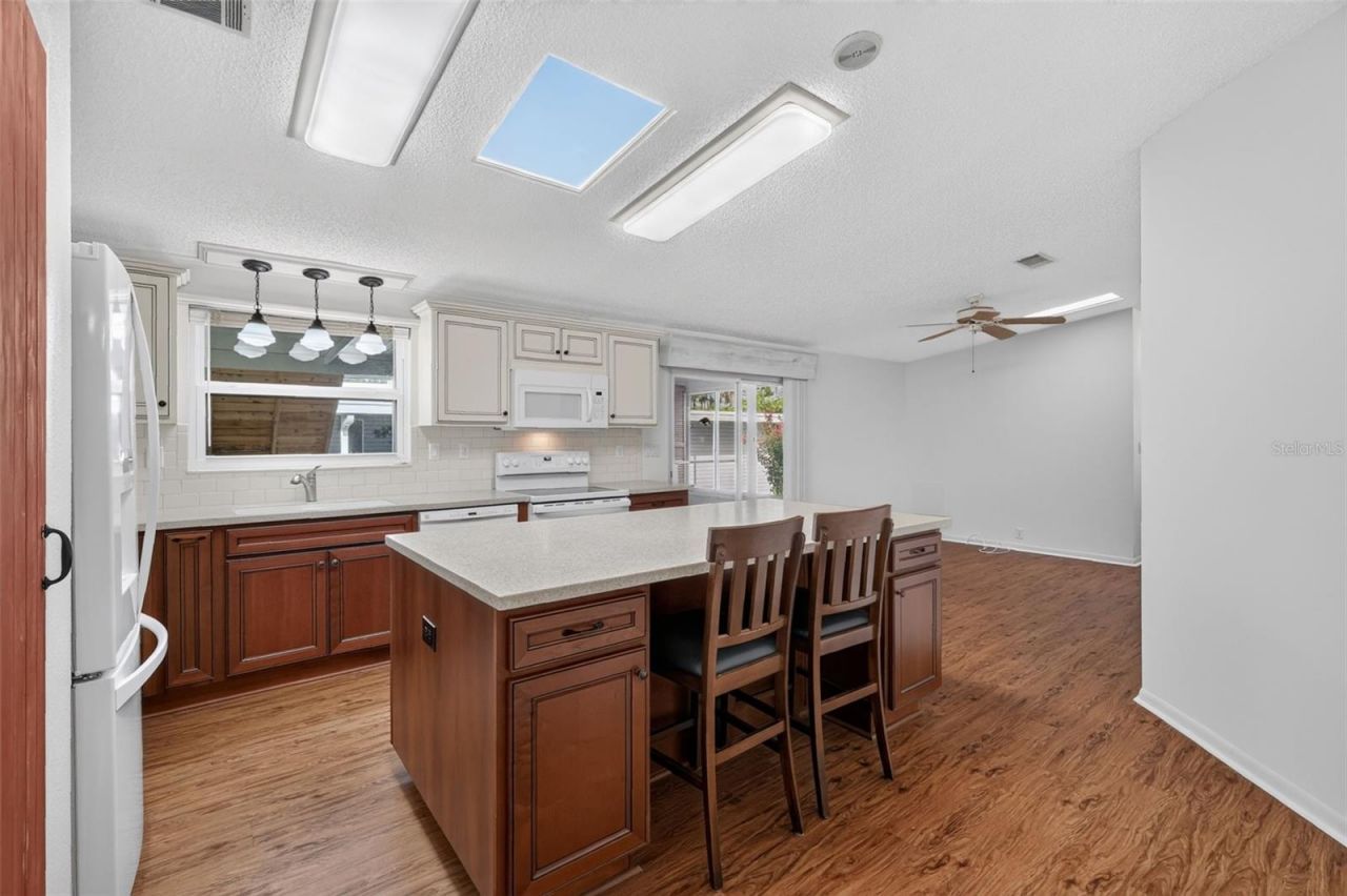 3318 Wekiva Road, Tavares, FL 32778 Photo