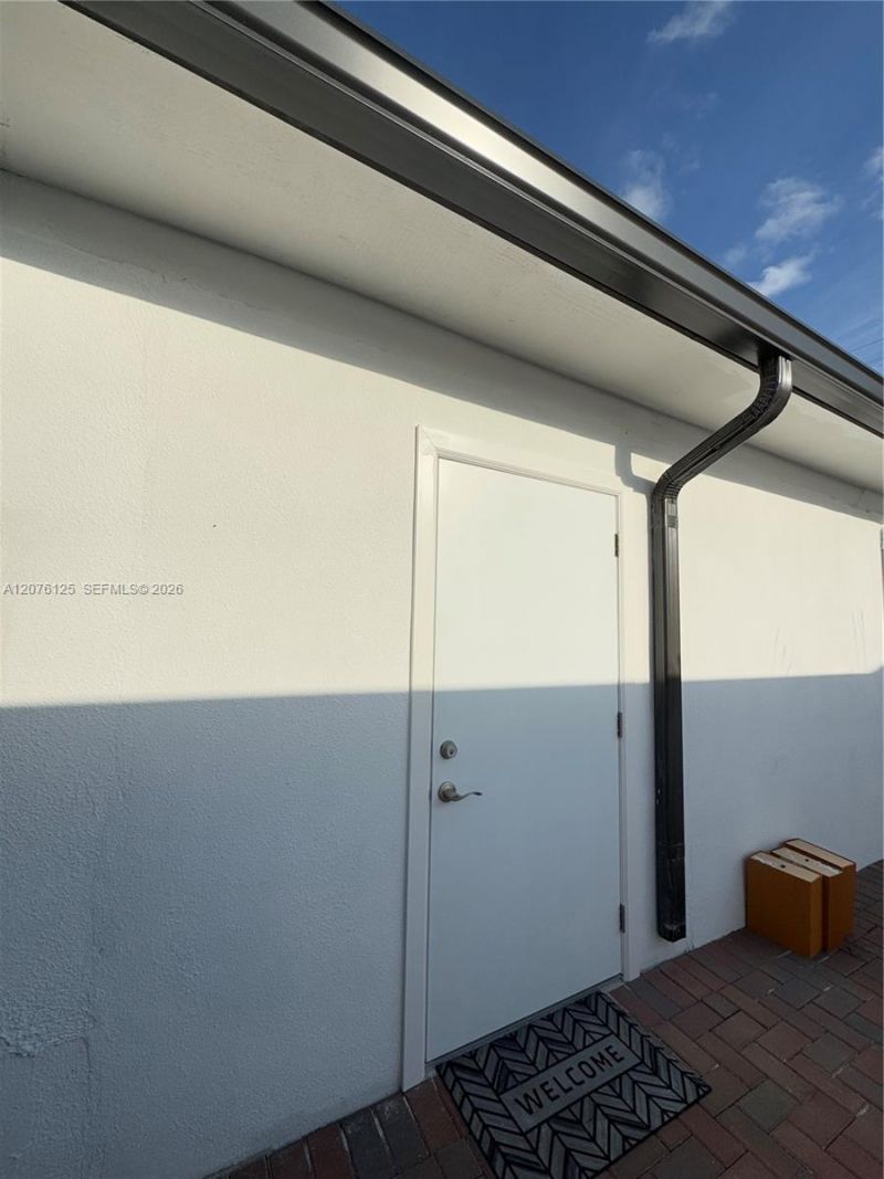 10330 SW 35th Ter , Miami, FL 33165 Photo