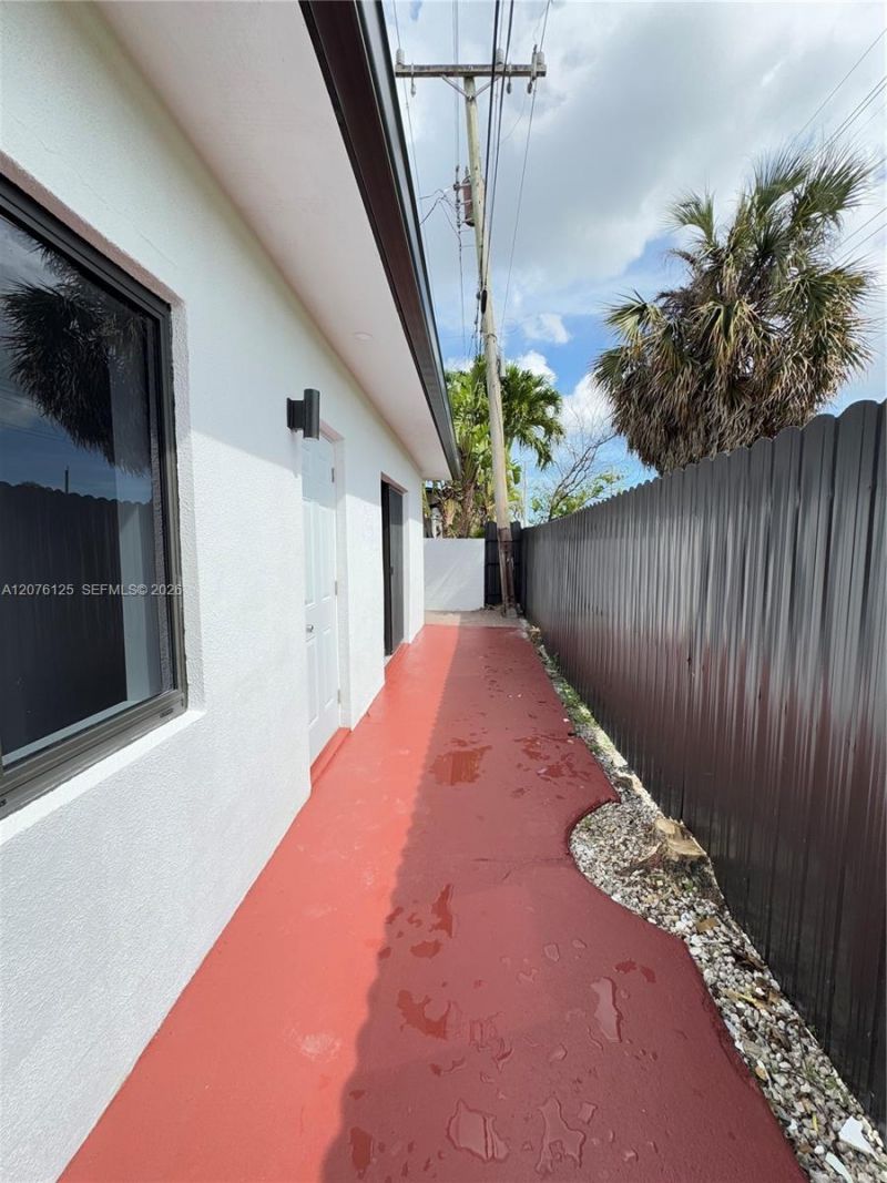 10330 SW 35th Ter , Miami, FL 33165 Photo