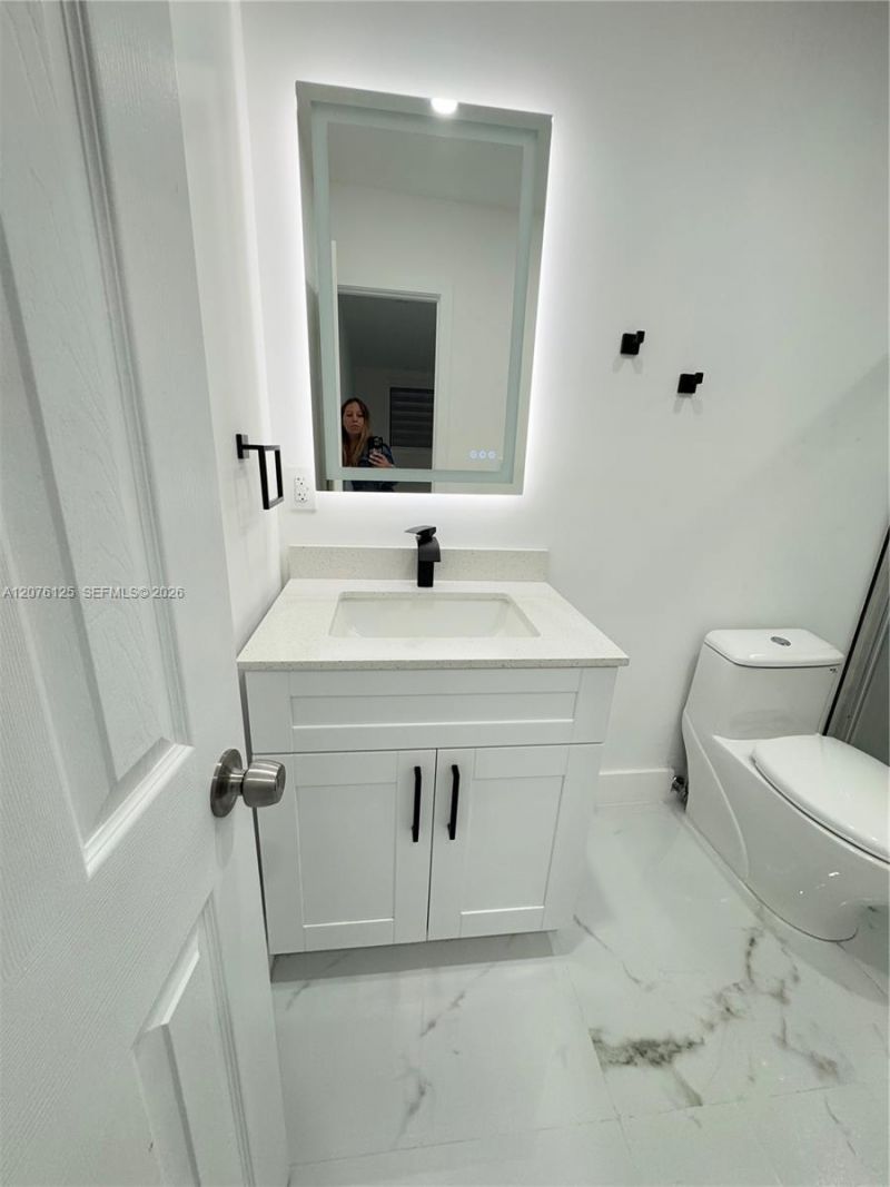 10330 SW 35th Ter , Miami, FL 33165 Photo