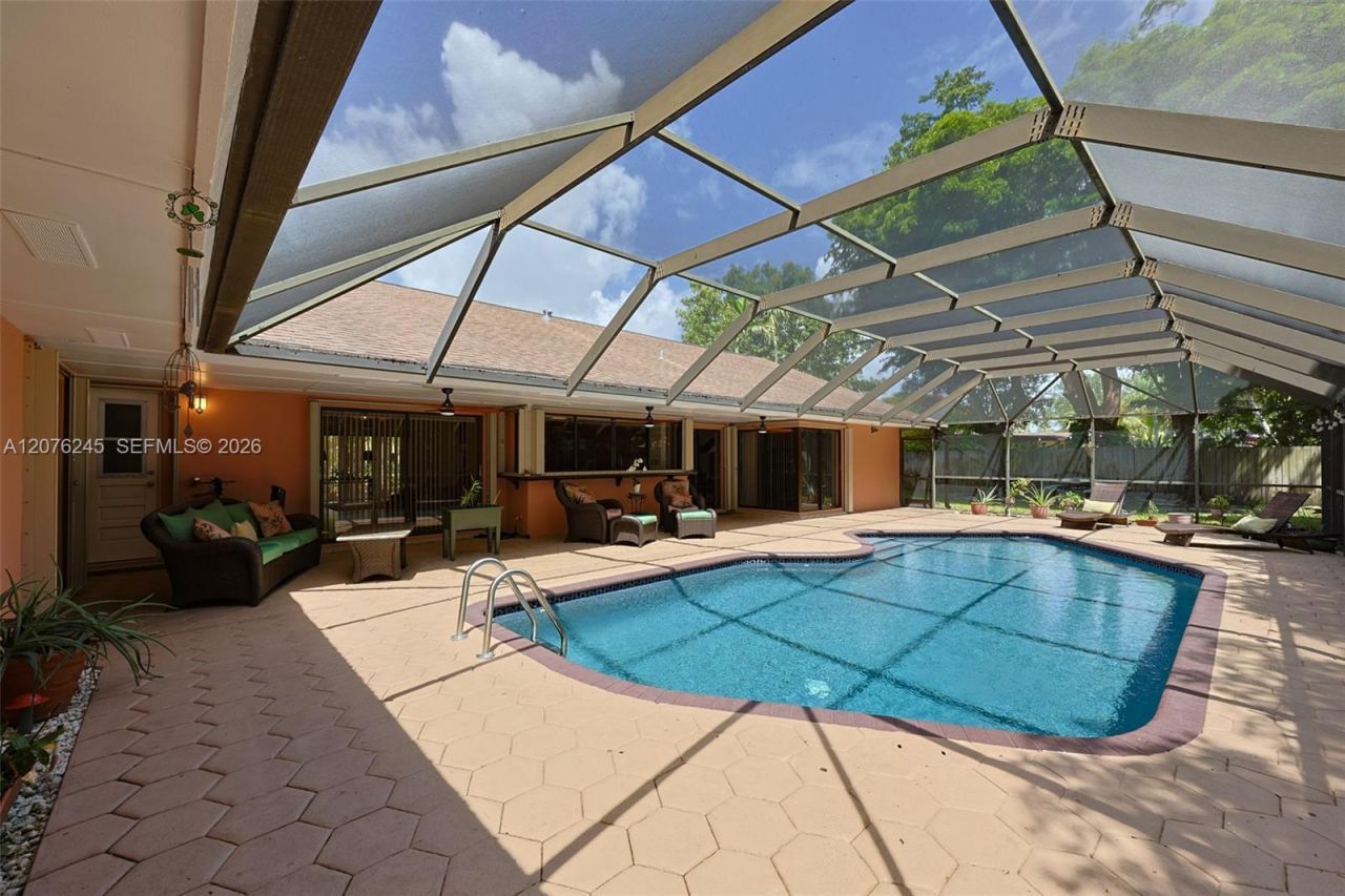 18723 SW 83rd Pl , Cutler Bay, FL 33157 Photo