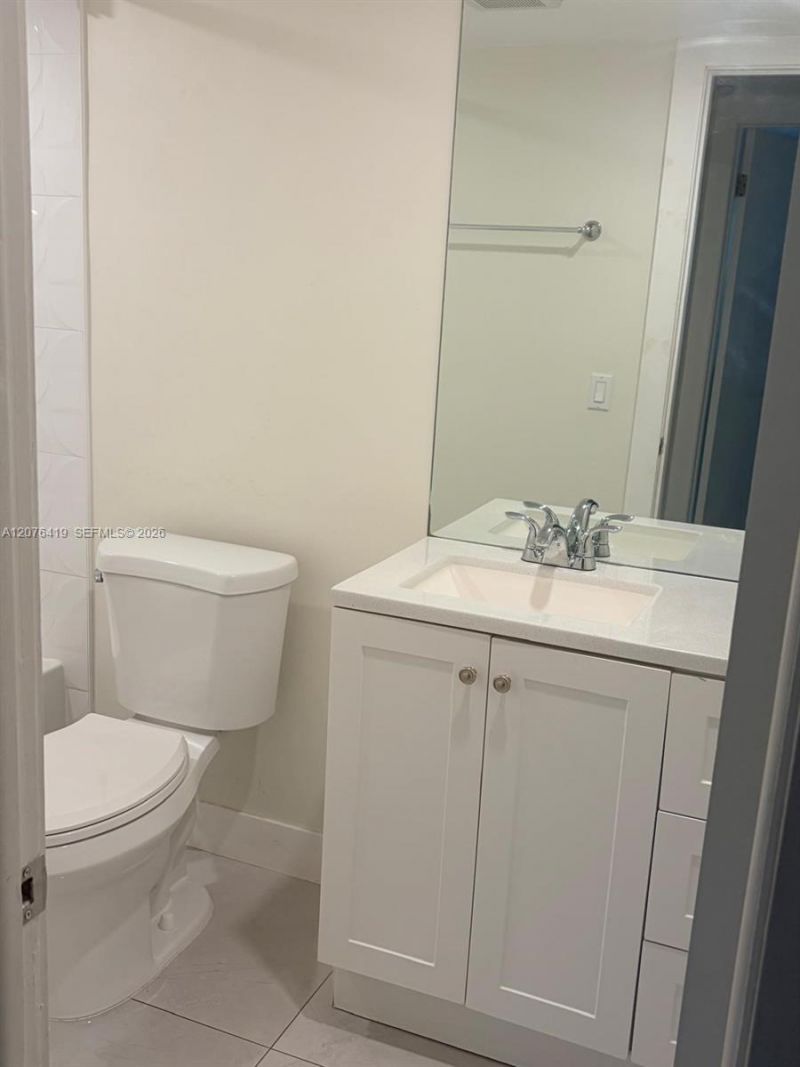 7473 SW 82nd St, Unit D103, Miami, FL 33143 Photo