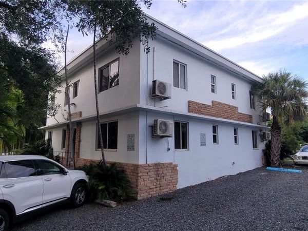 350 SW 15th Rd, Unit 4, Miami, FL 33129
