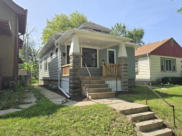 4933 N 38th STREET, Milwaukee, WI 53209