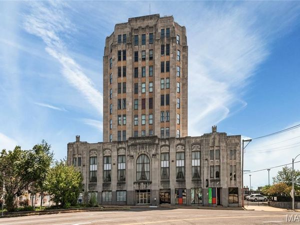 3608 Gravois Avenue, Unit 3W, St Louis, MO 63116
