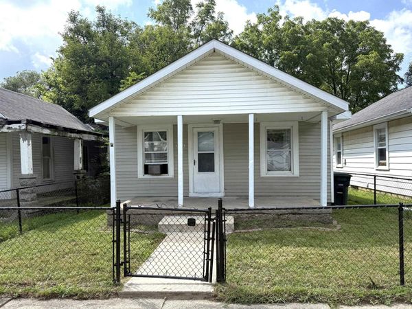 2911 S Franklin Street, Muncie, IN 47302