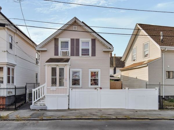 87 Abbott St, Lawrence, MA 01843