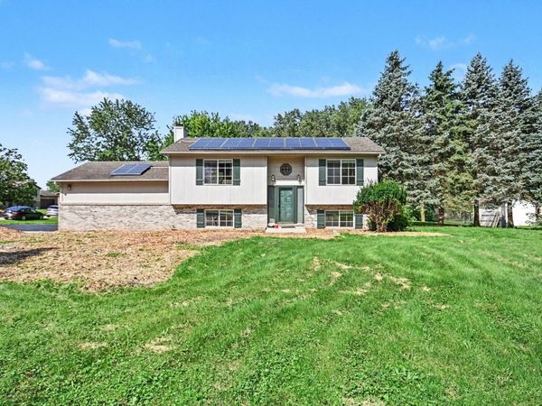 40020 N Adelphi Avenue , Beach Park, IL 60099
