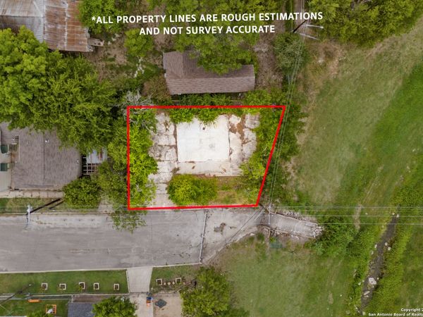 713 N NAVIDAD ST, San Antonio, TX 78207