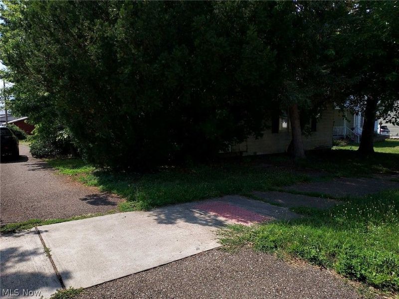 210 Union Avenue, Dover, OH 44622 Photo 4