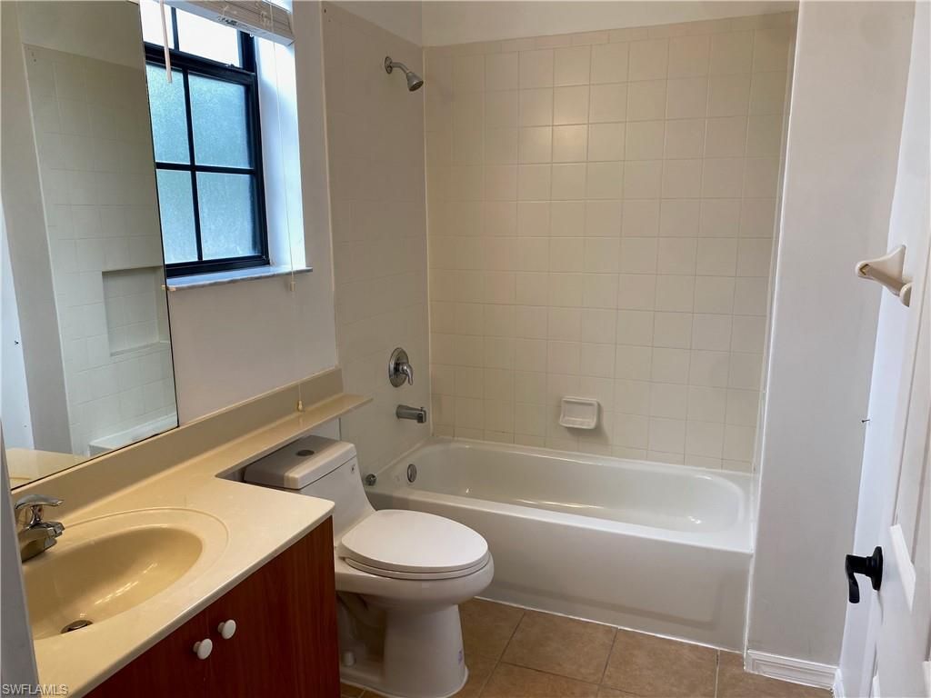 15270 Summit Place Cir , Unit 179, Naples, FL 34119 Photo
