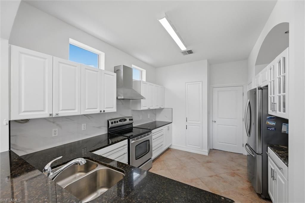 8088 Pennsylvania Blvd, Fort Myers, FL 33967 Photo