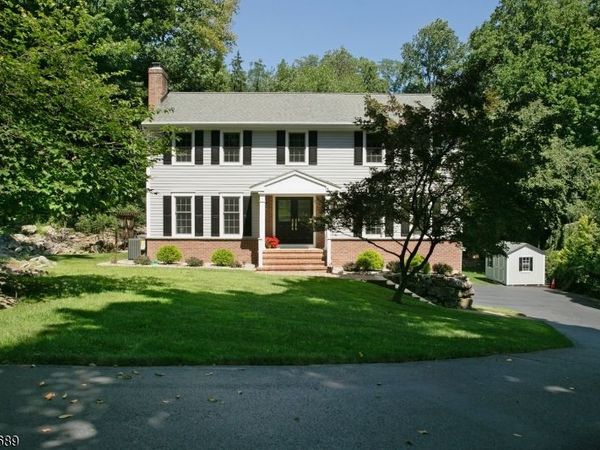 17 Colonel Evans Dr, Morris, NJ 07960