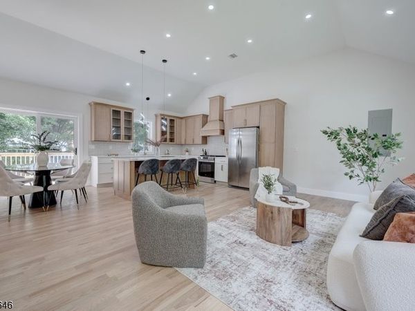 896 Union Valley Rd, West Milford, NJ 07480
