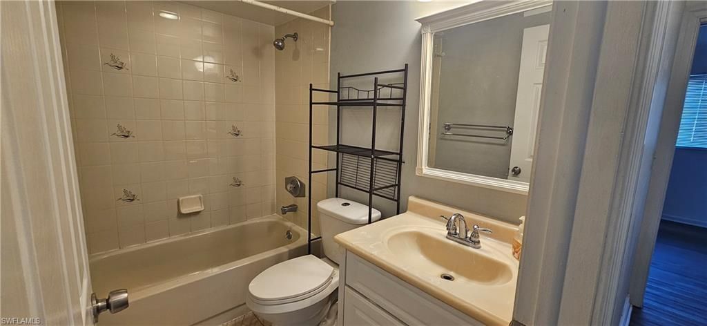 4904 Vincennes Ct , Unit 209, Cape Coral, FL 33904 Photo