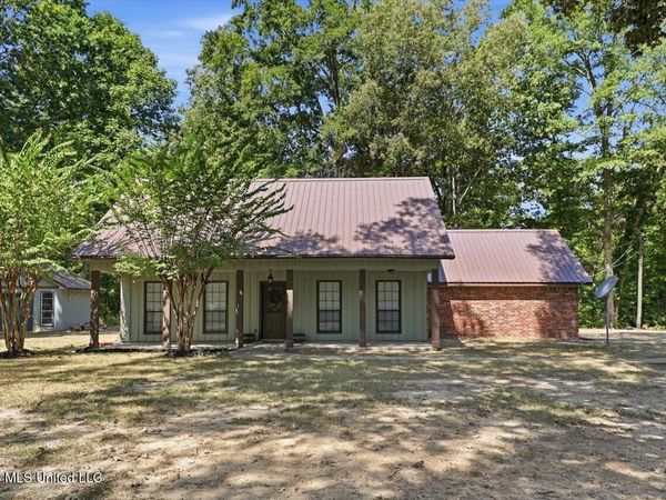 370 Lakeview Drive, Yazoo City, MS 39194
