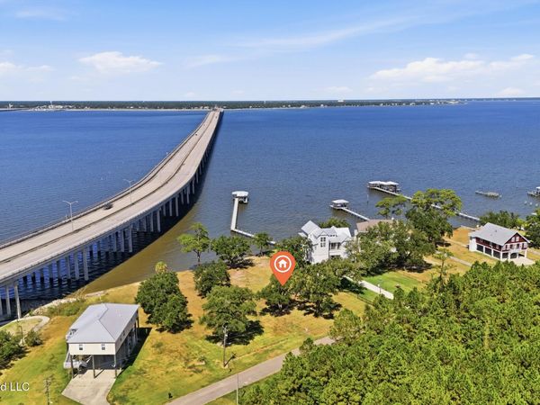 113 Sandy Hook Drive, Pass Christian, MS 39571