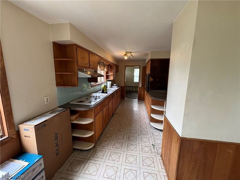 1558 Hillside Terrace, Akron, OH 44305 Photo 7