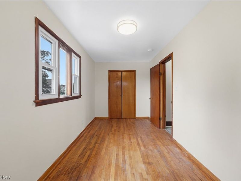 18206 Harland Avenue, Cleveland, OH 44119 Photo 13
