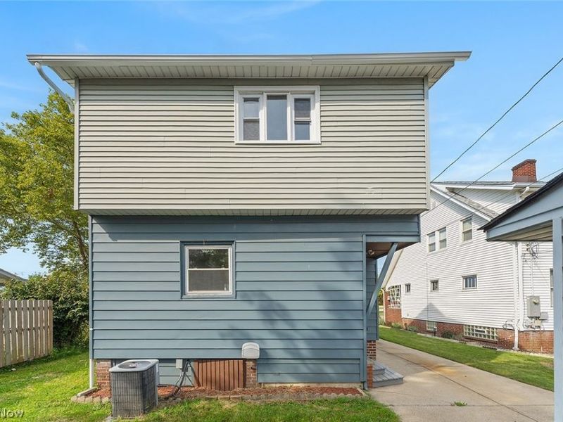 18206 Harland Avenue, Cleveland, OH 44119 Photo 23
