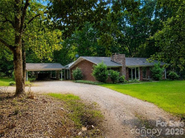 1900 E Dixon Boulevard, Shelby, NC 28152