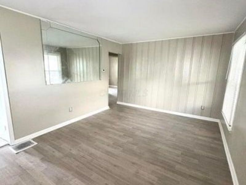 1341 E 15th Avenue, Columbus, OH 43211 Photo 5