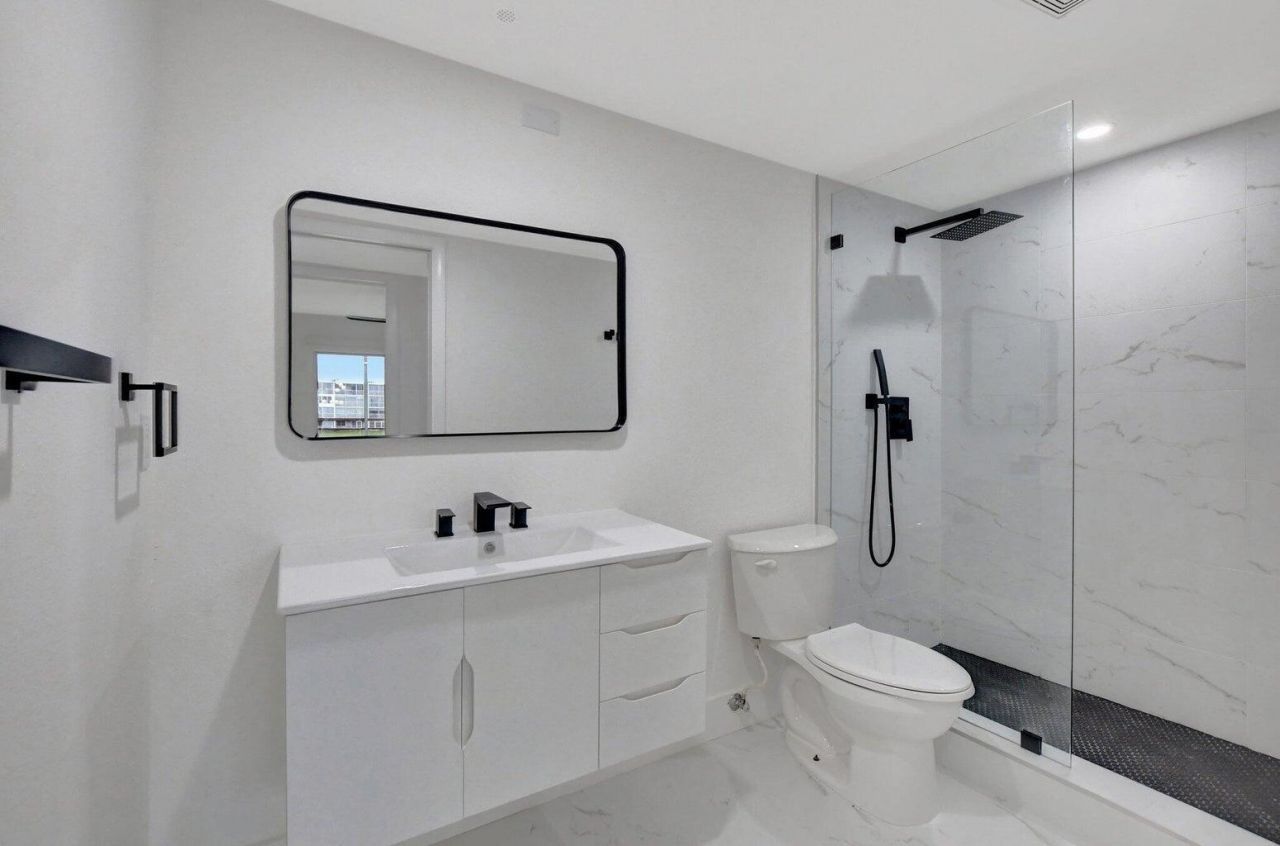 2053 Wolverton C, Boca Raton, FL 33434 Photo