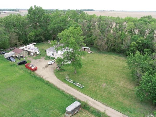 30019 471 St, Beresford, SD 57004