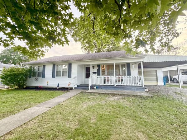 20 Nelms Avenue , Centralia, IL 62801