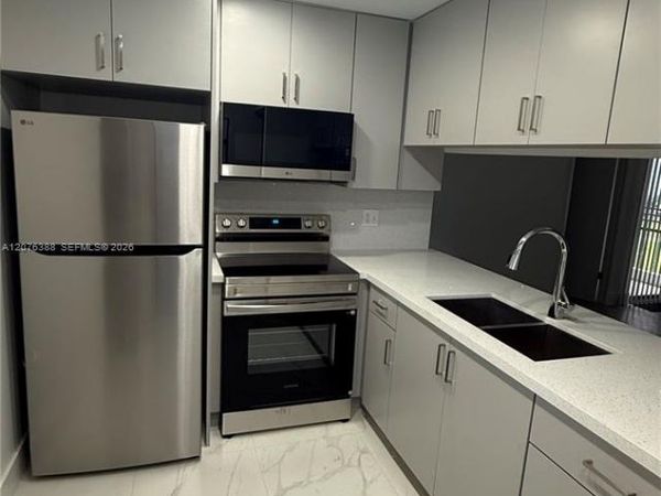 2750 W 63rd Pl, Unit 12-24, Hialeah, FL 33016