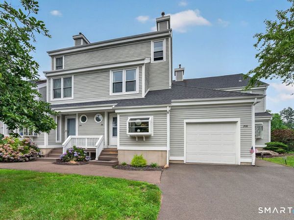 233 Mansfield Grove, Unit 207, East Haven, CT 06512