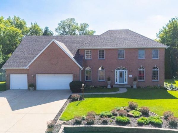 206 WARRIOR Way, Germantown Hills, IL 61548