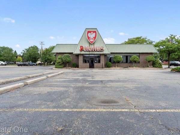 1744 Biddle Avenue , Wyandotte, Mi 48192