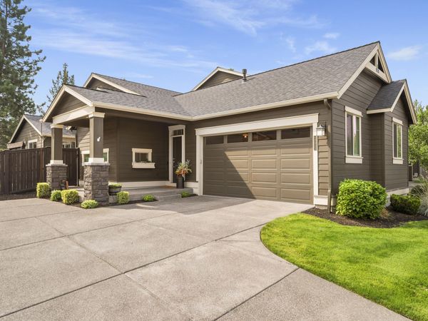 60415 Hedgewood Lane, Bend, OR 97702