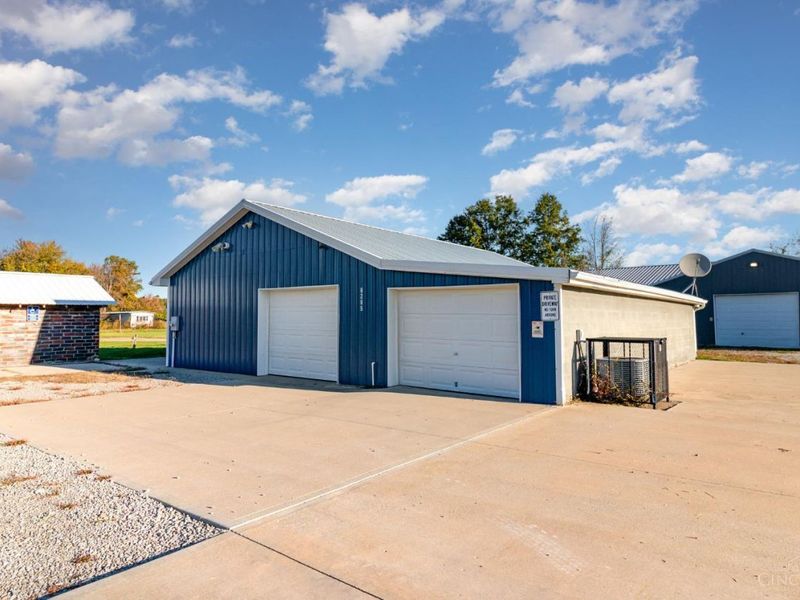 8285 Tri County Highway, Eagle Township, OH 45171 Photo 2