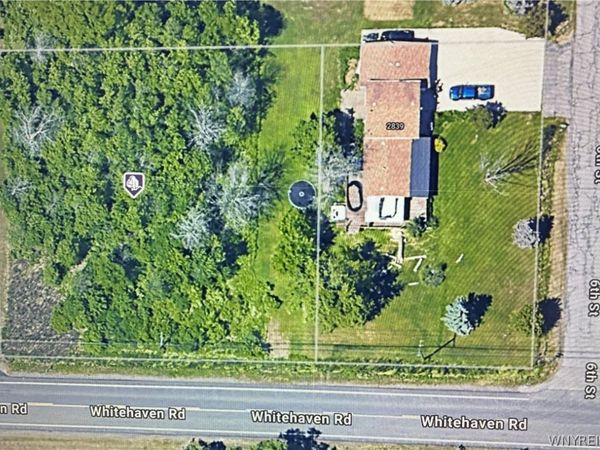 2855 Whitehaven Road N, Grand Island, NY 14072
