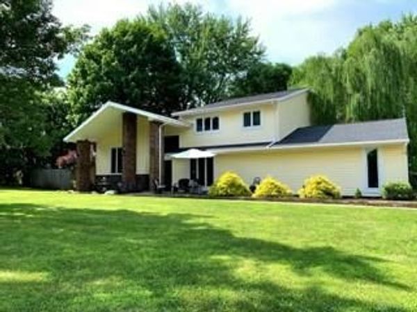 555 Briarwood Court, Troy, OH 45373