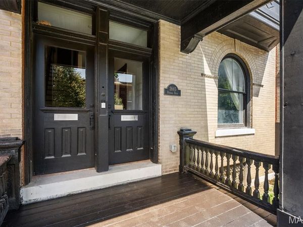3665 Russell Boulevard, St Louis, MO 63110