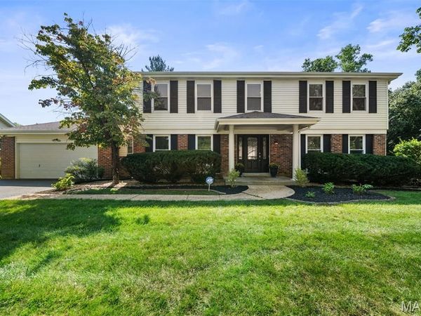 268 Kinderhook Drive, Chesterfield, MO 63017
