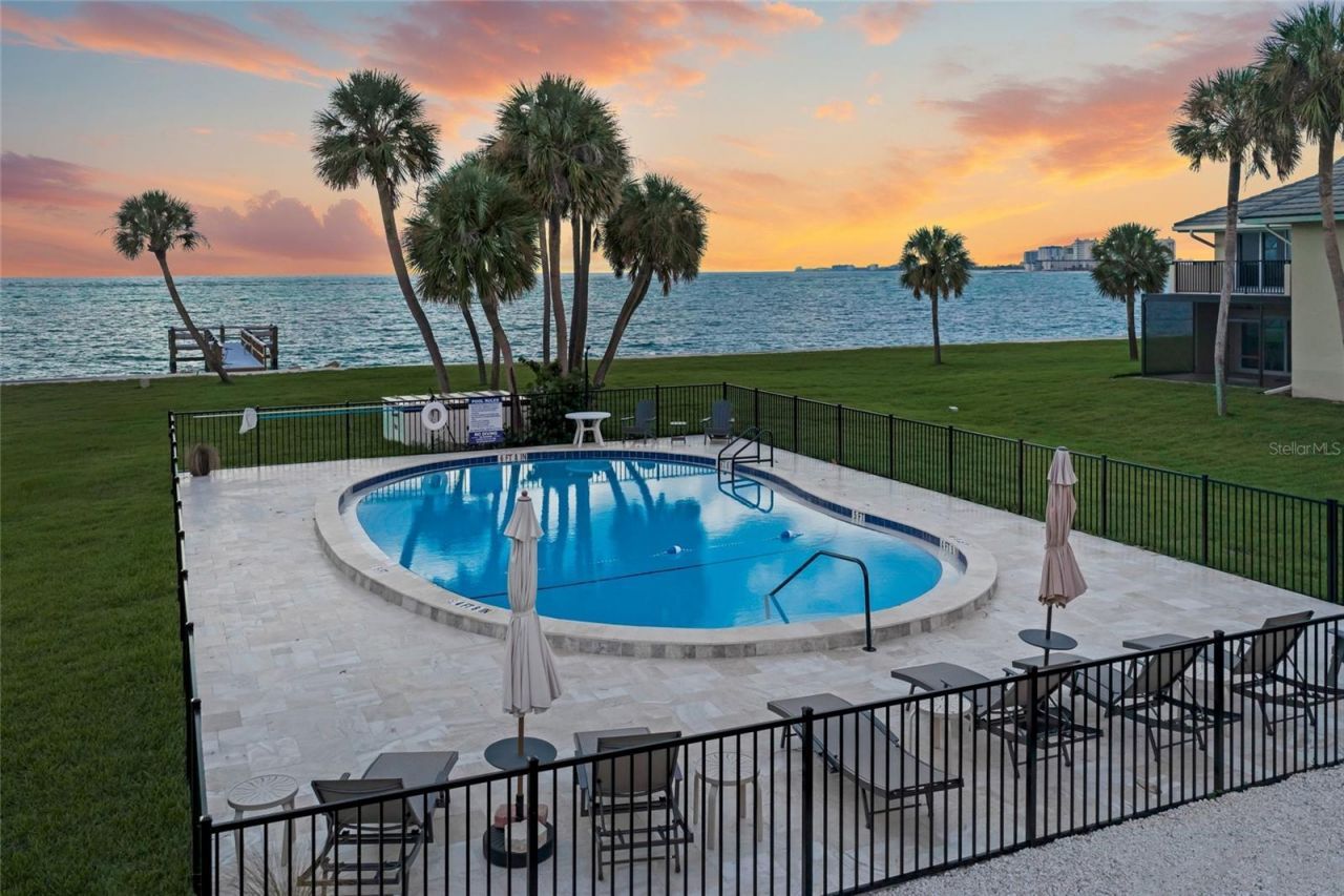 4660 Ocean Boulevard, Unit F1, Sarasota, FL 34242 Photo