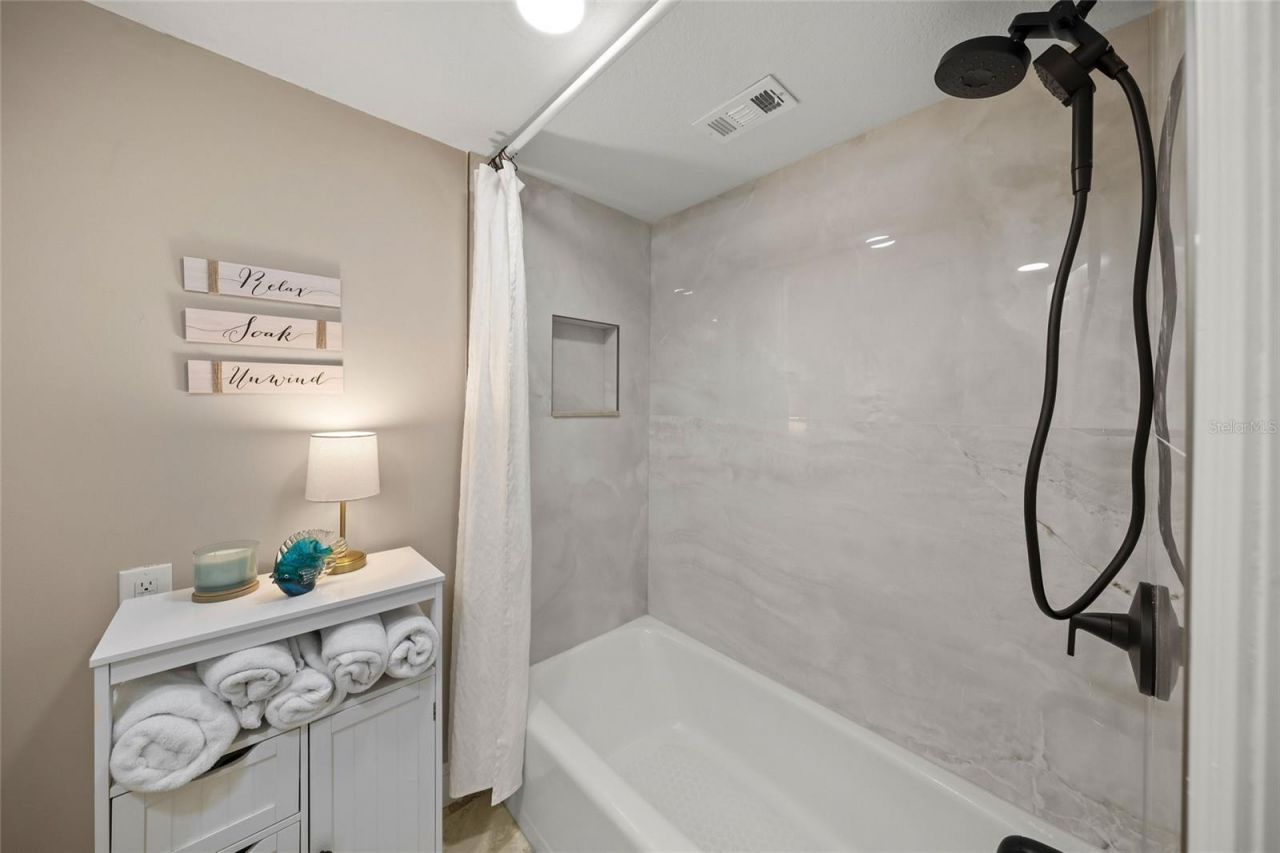 4660 Ocean Boulevard, Unit F1, Sarasota, FL 34242 Photo