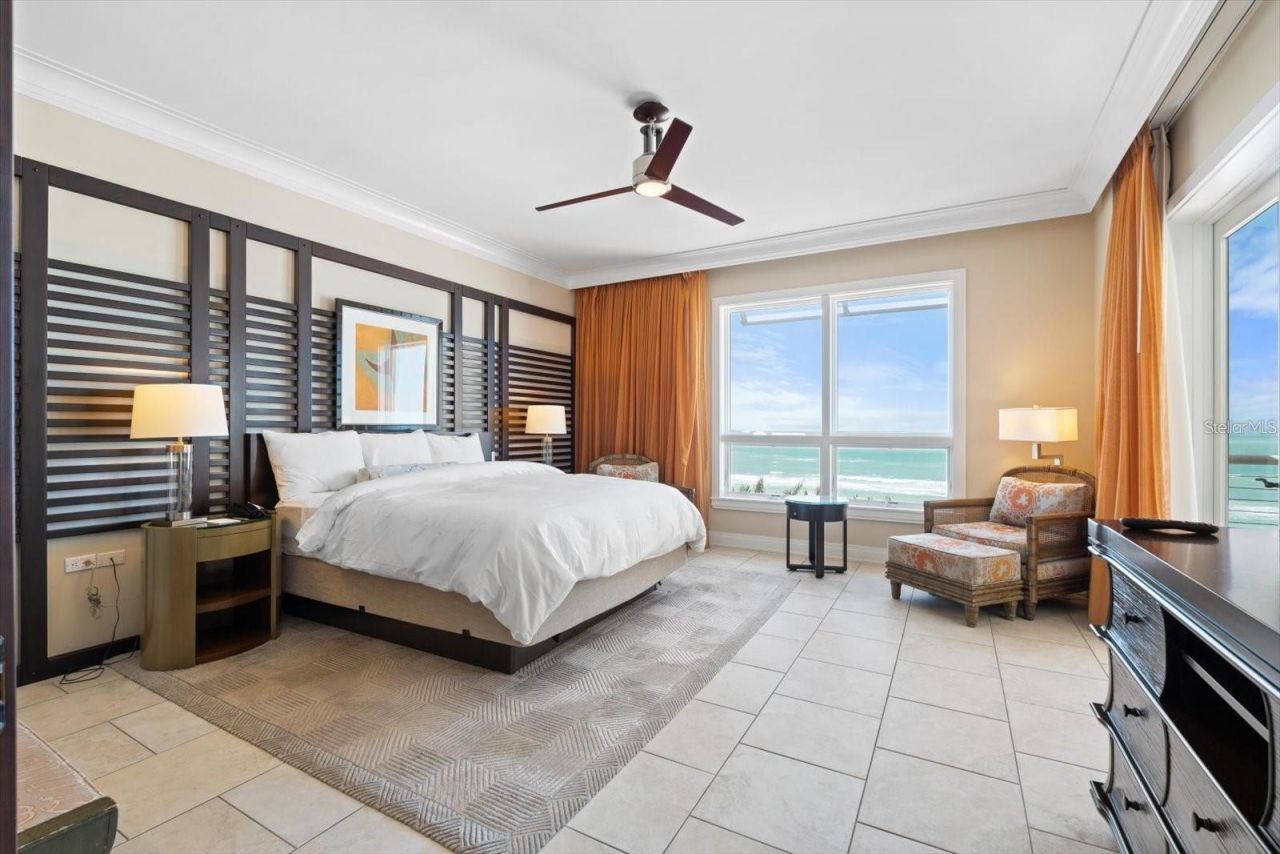 915 Seaside Dr, Unit 405, WEEKS, Sarasota, FL 34242 Photo