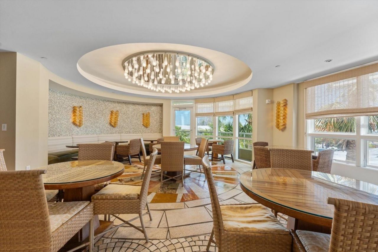 915 Seaside Dr, Unit 405, WEEKS, Sarasota, FL 34242 Photo