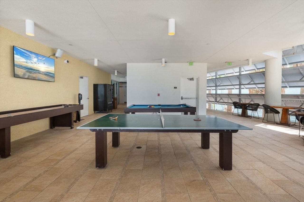 915 Seaside Dr, Unit 405, WEEKS, Sarasota, FL 34242 Photo