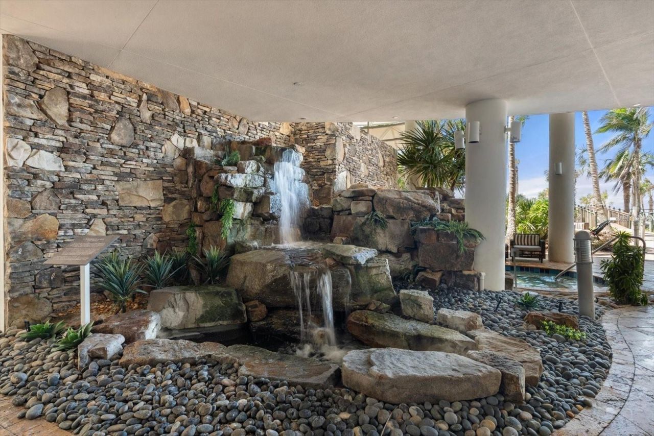 915 Seaside Dr, Unit 405, WEEKS, Sarasota, FL 34242 Photo
