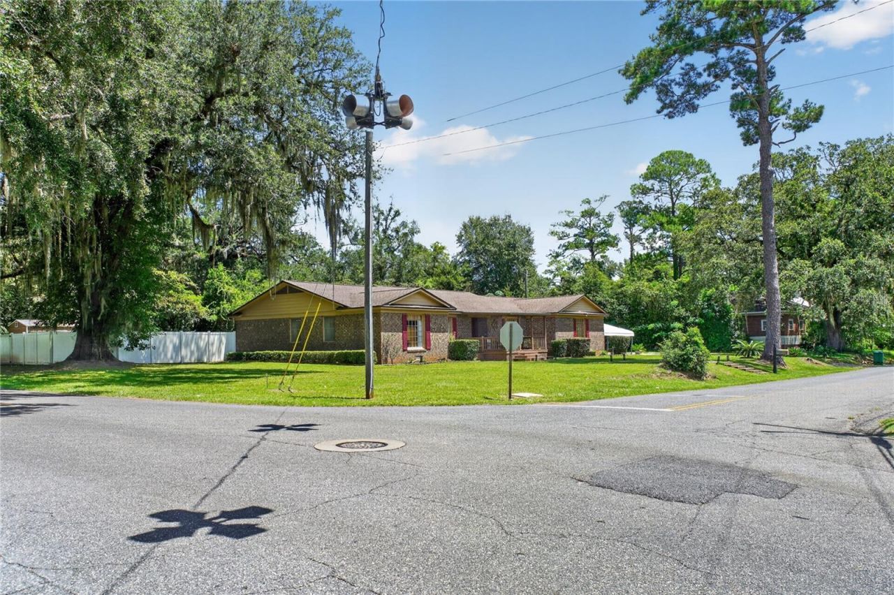 312 W Marion Street, Chattahoochee, FL 32324 Photo
