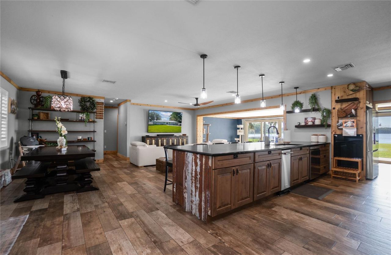 221 S Hunting Lodge Drive , Inverness, FL 34453 Photo