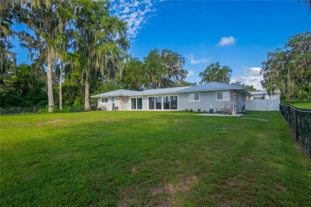 221 S Hunting Lodge Drive , Inverness, FL 34453 Photo