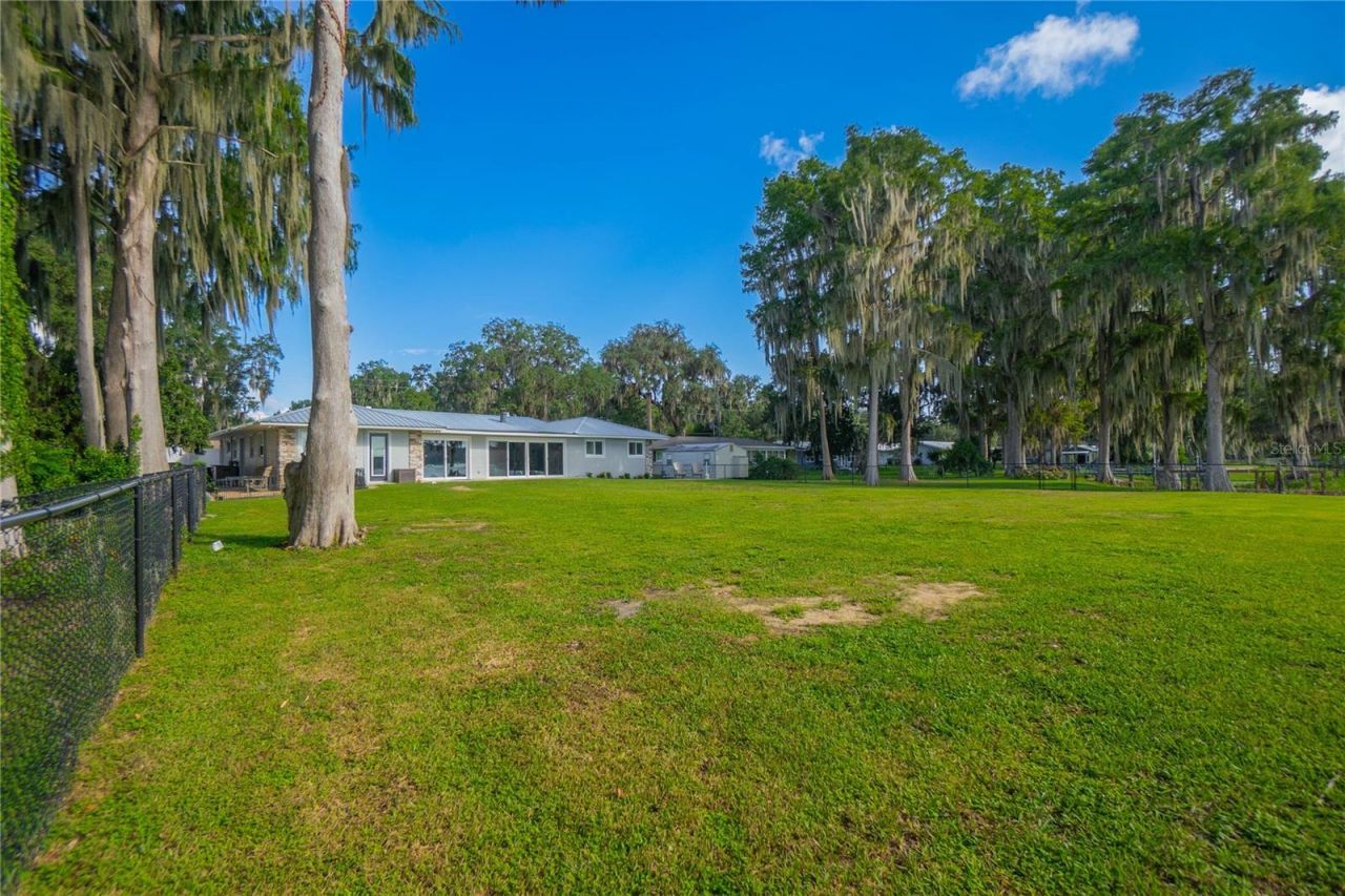 221 S Hunting Lodge Drive , Inverness, FL 34453 Photo