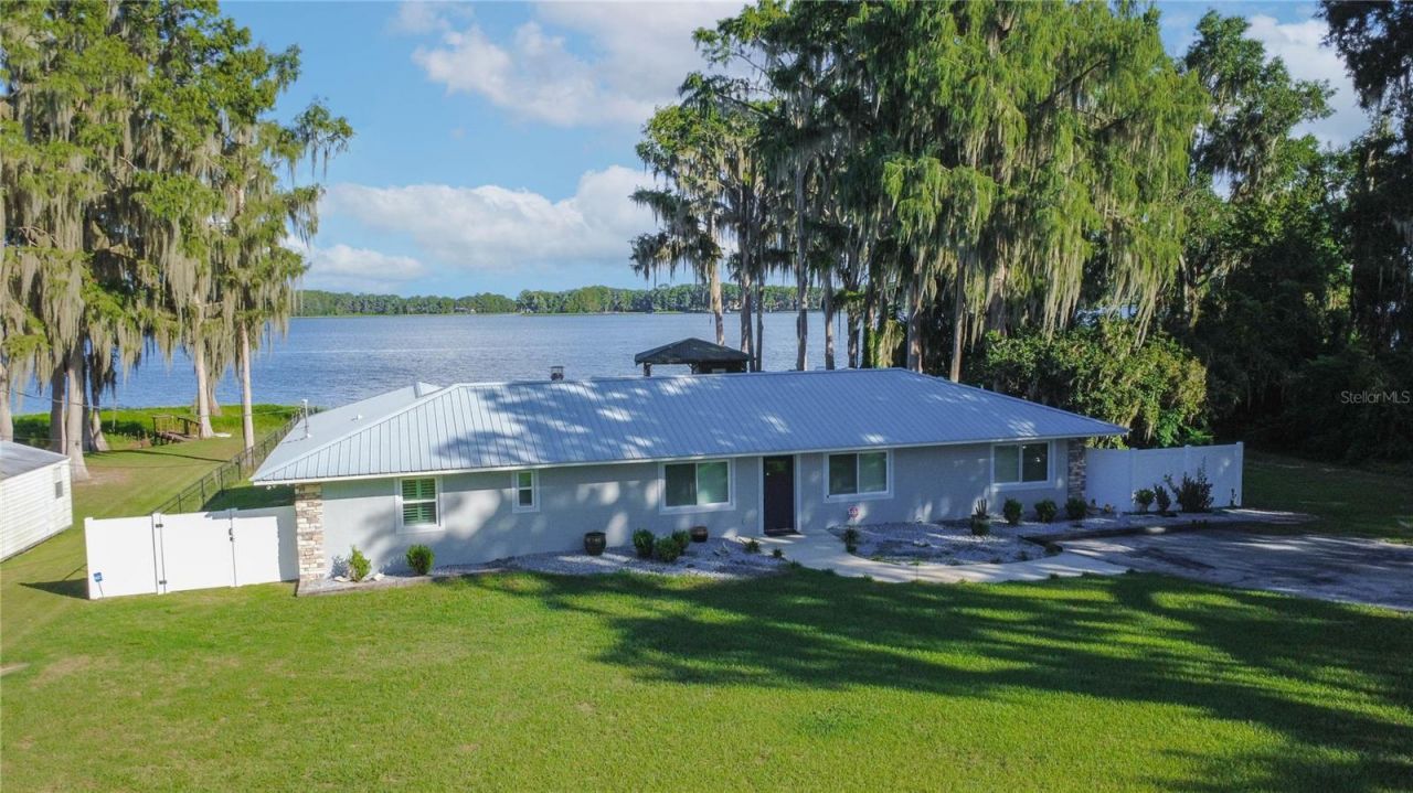 221 S Hunting Lodge Drive , Inverness, FL 34453 Photo